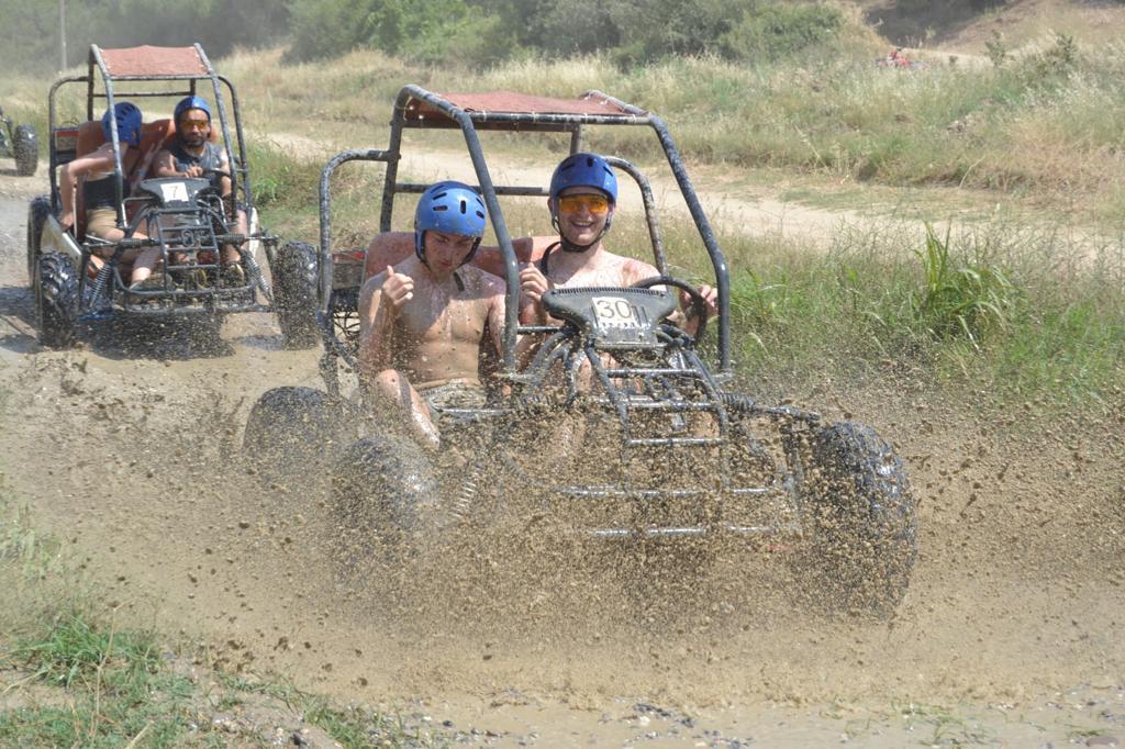 Buggy Safari + Monster + Rafting + Zipline (4'in 1)